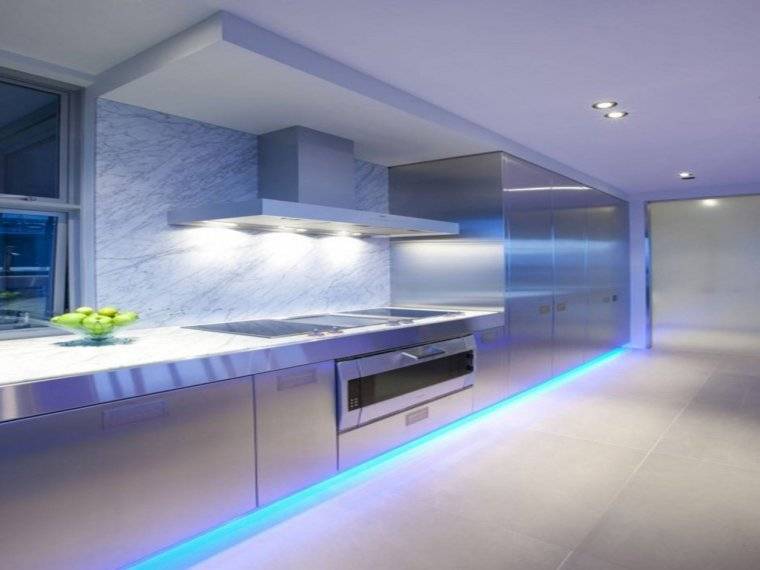 Применение светодиодной ленты для подсветки рабочей зоны на кухне: устройство лед-гарнитуры и её монтаж