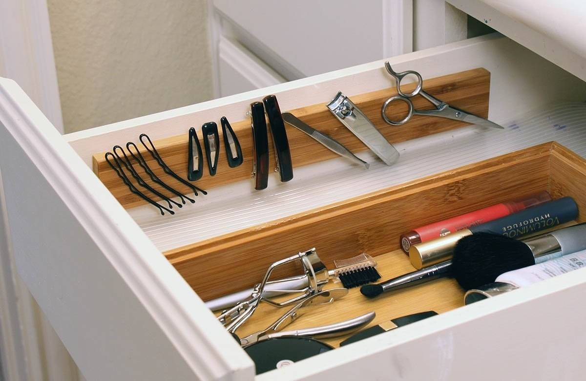 12 хитростей с крючками, которые решат все ваши проблемы с хранением на кухне и в доме