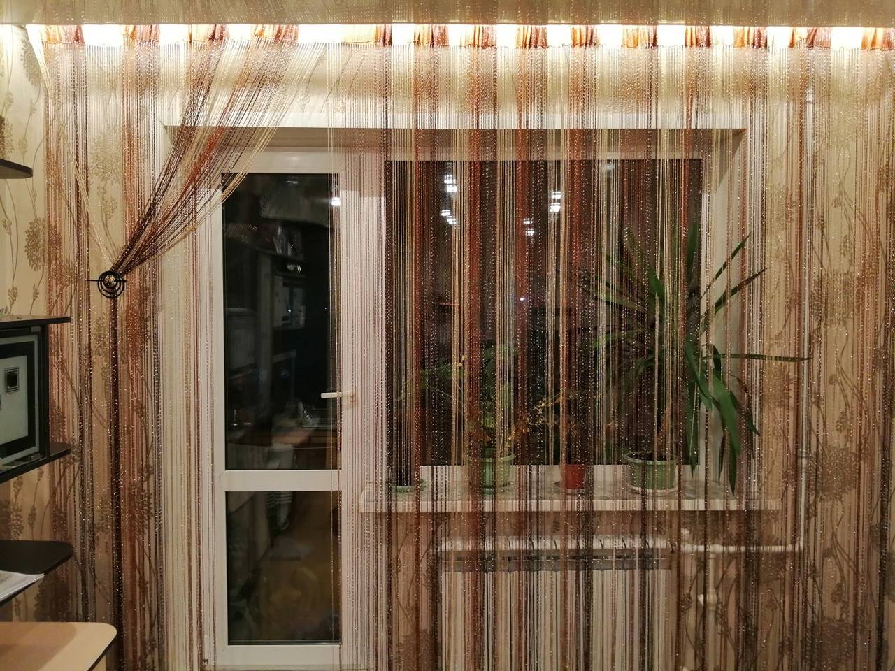 Нитяные шторы на кухню фото в интерьере, на магнитах тюль с нитяными шторами