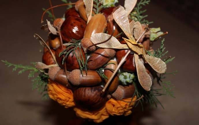 Осенний топиарий своими руками, из природных материалов, осенних листьев, шишек, пошагово, для детского сада