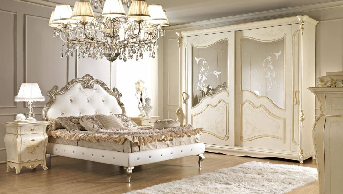Большие и маленькие спальни в классическом стиле, 11 красивых фото интерьеров спален в стиле классика, выбор мебели, цвета обоев, штор и декора