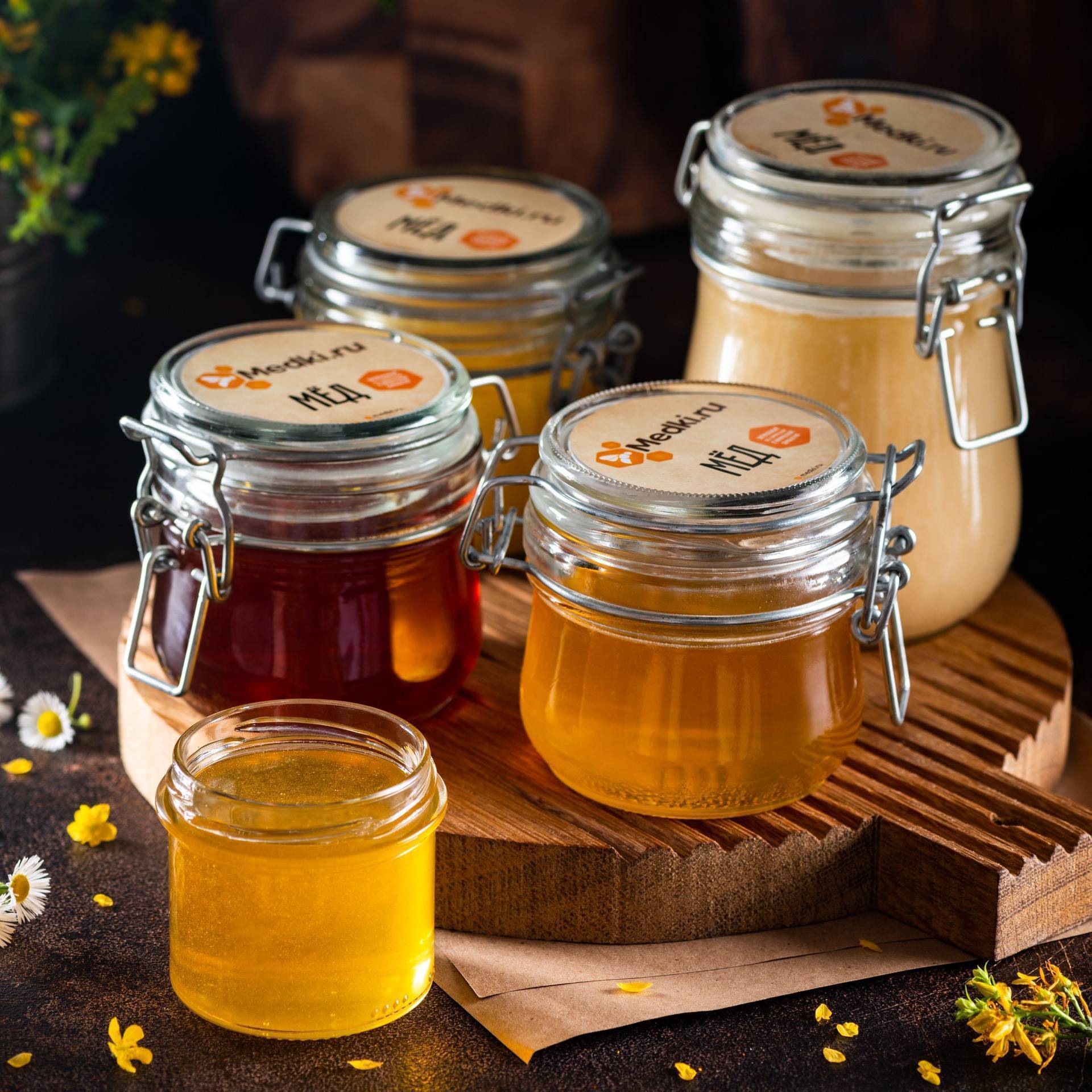 Как хранить мед: сколько можно, в чем и где, оптимальные условия, способы для разных сортов продукта