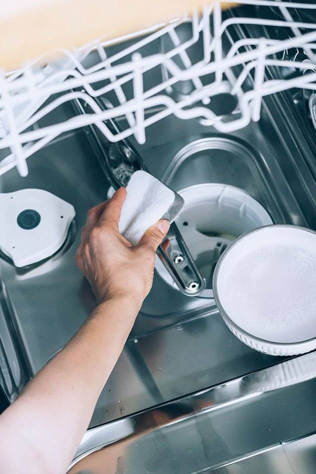 Рейтинг лучших чистящих средств для посудомоечных машин: чтобы посудомойка засияла как новая