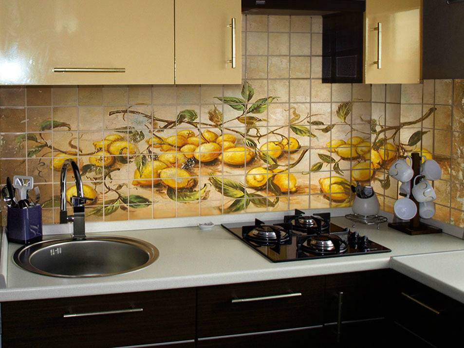 Панно из плитки: керамическое, стеклянное и из кафеля для кухни на стену, дизайн интерьера для фартука