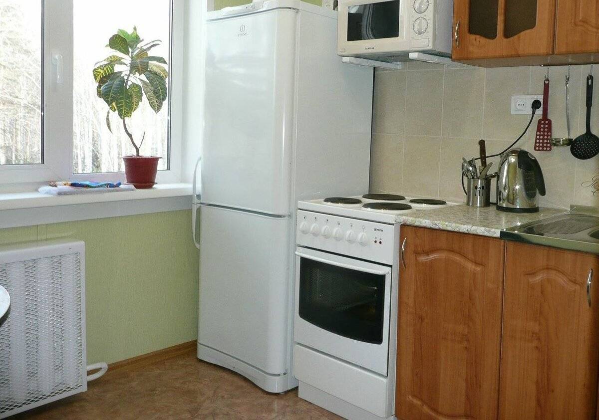 Допустимо или нет размещать холодильник рядом с плитой?