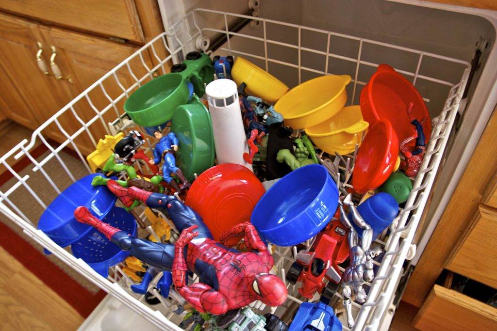 Спорим, вы не знали: 26 вещей, которые можно мыть в посудомоечной машине