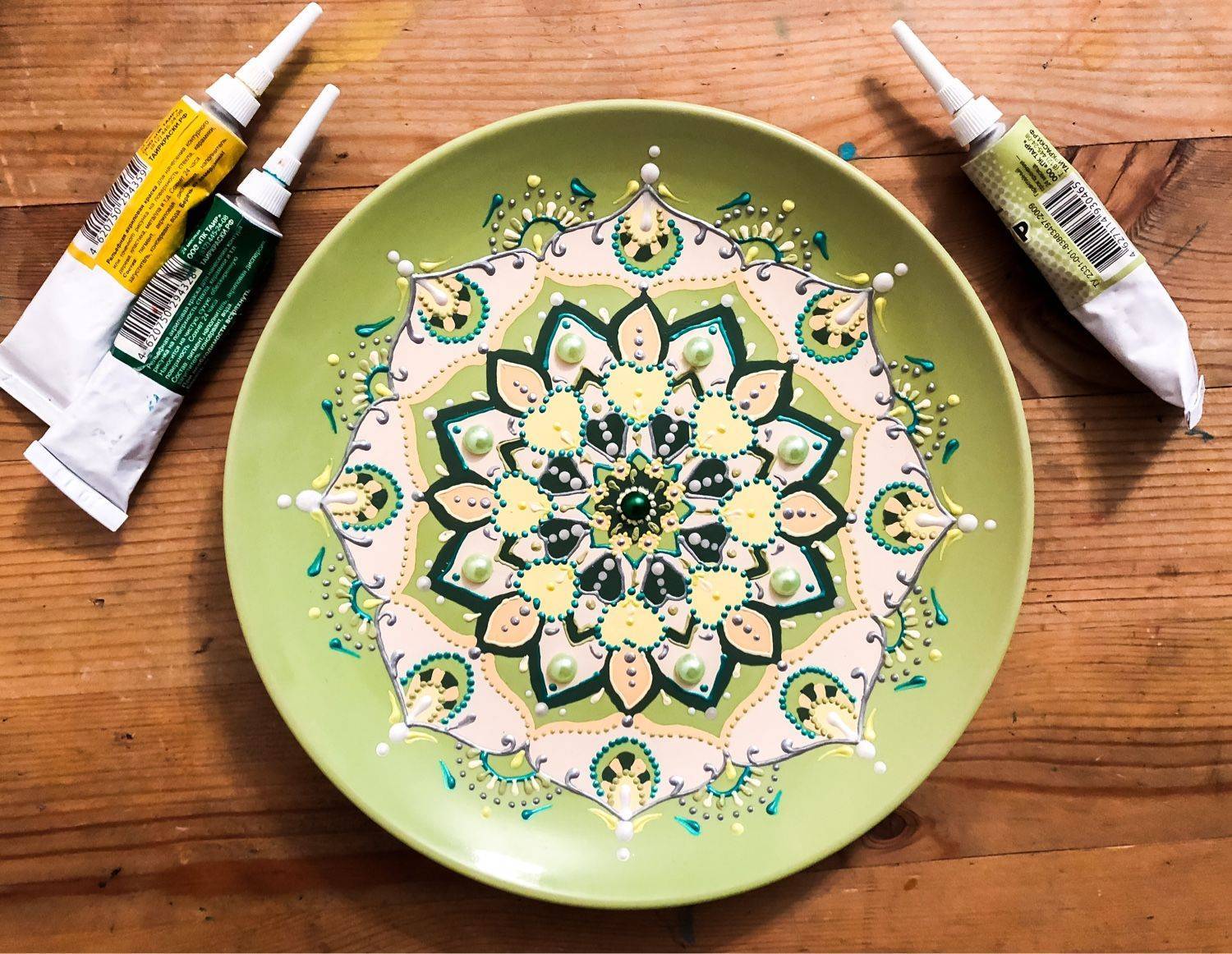 Как расписать декоративную тарелку своими руками – всё самое интересное!