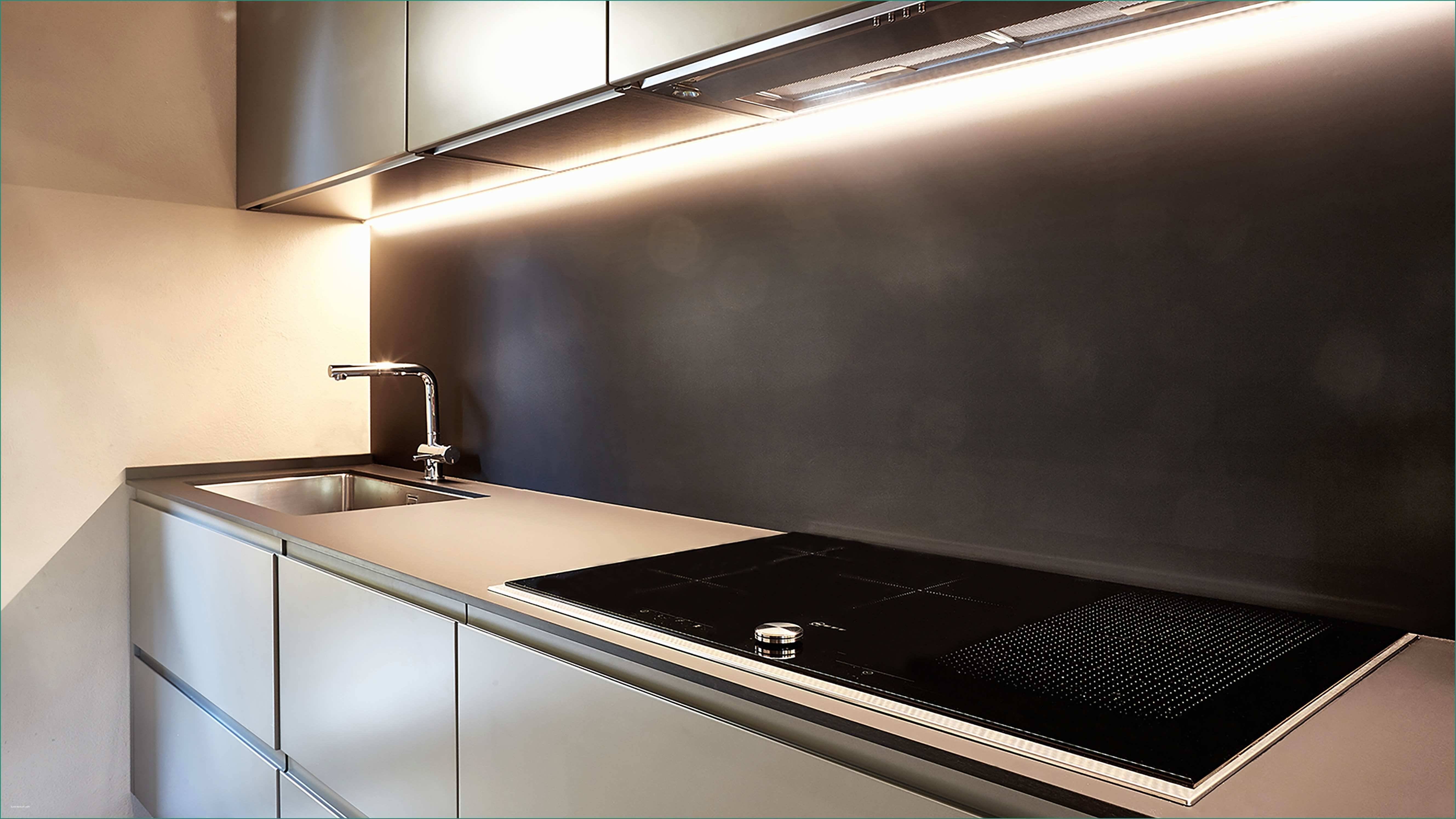 Подсветка рабочей зоны на кухне: варианты освещения (фото) - led свет