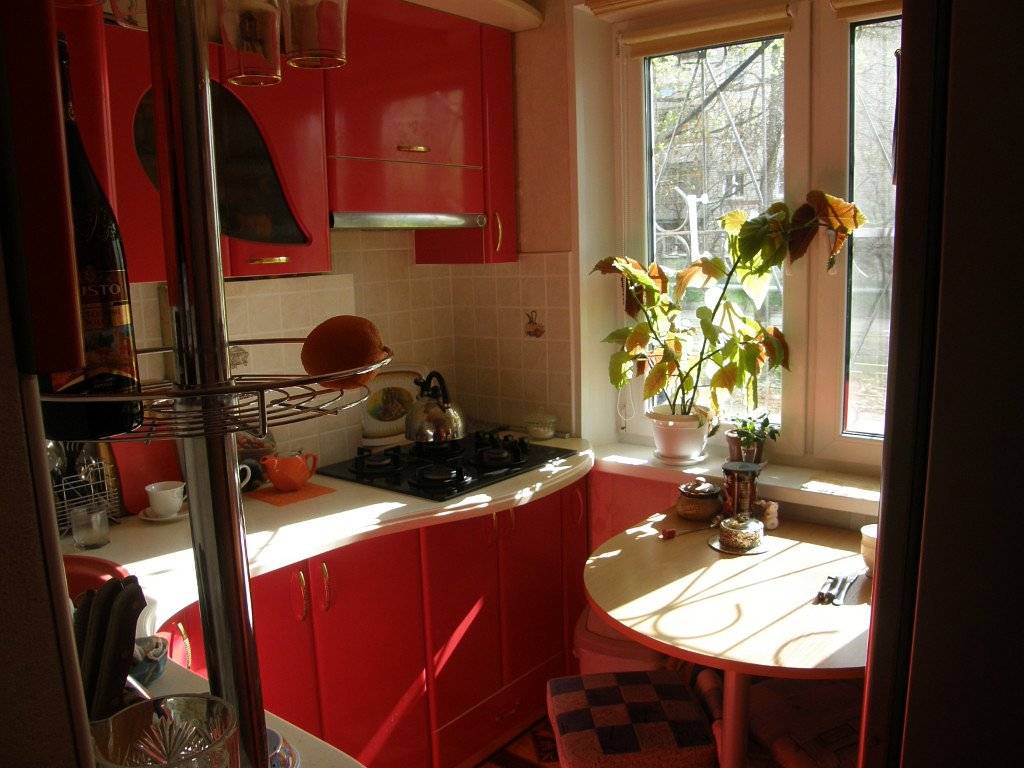 Кухня в хрущевке: актуальный дизайн, 60 фото в интерьере