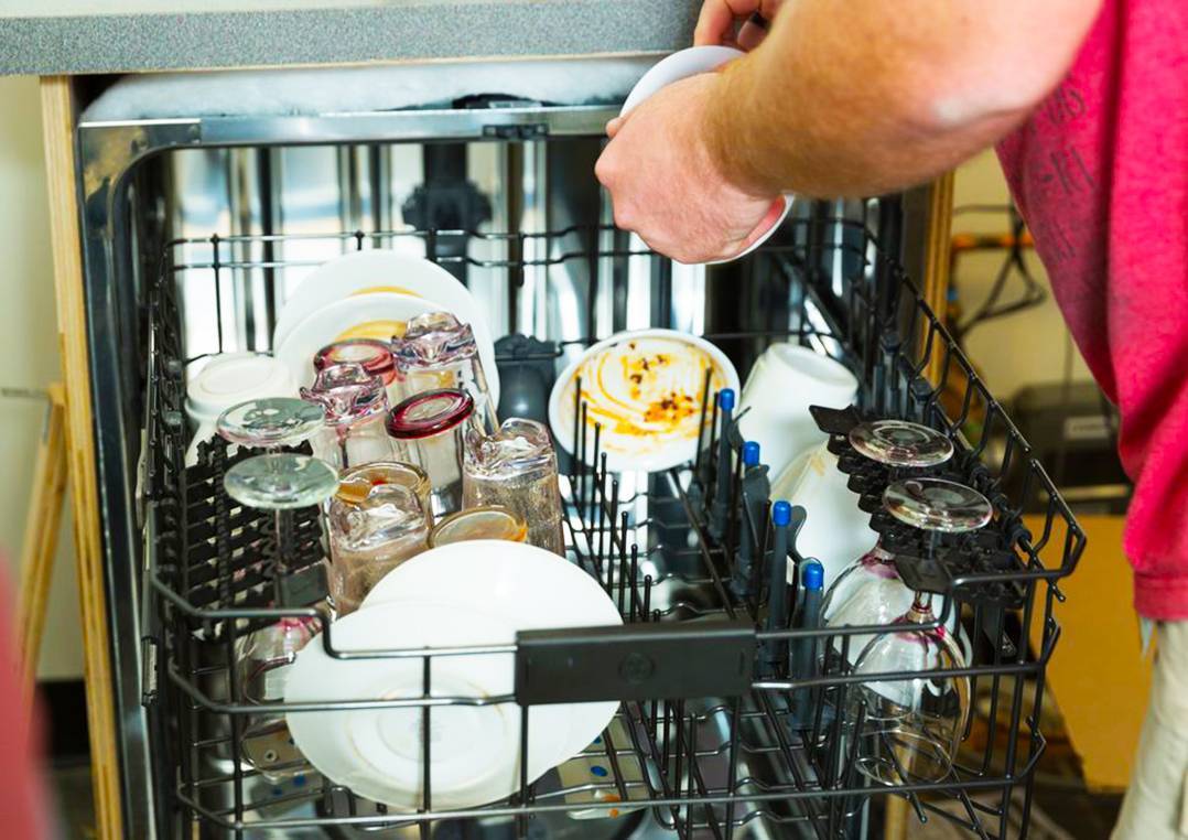 Как правильно мыть бокалы в посудомоечной машине?