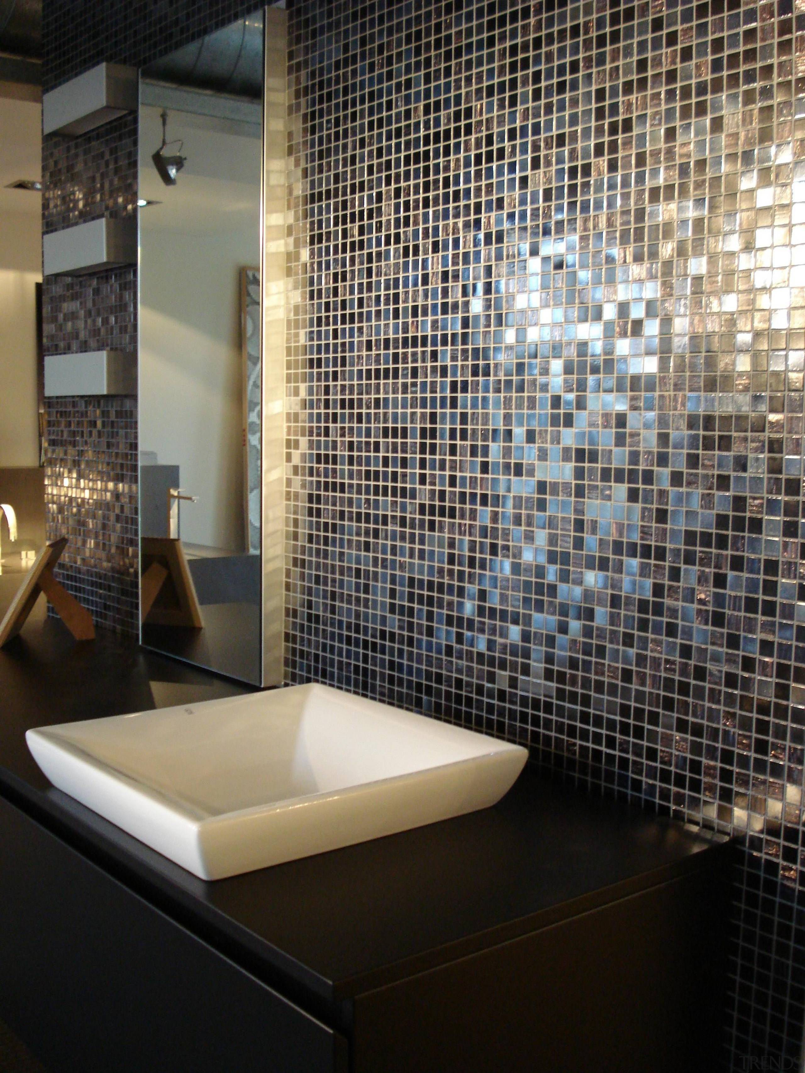 Выбор и укладка мозаики для ванной комнаты
