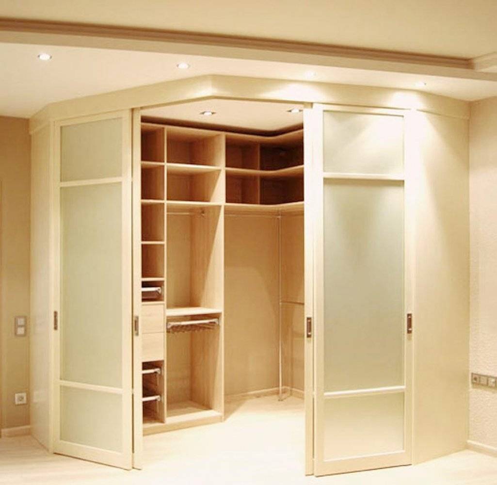 Раздвижные двери для гардеробной: фото зеркальных, леруа мерлен или икеа, своими руками комната с купе