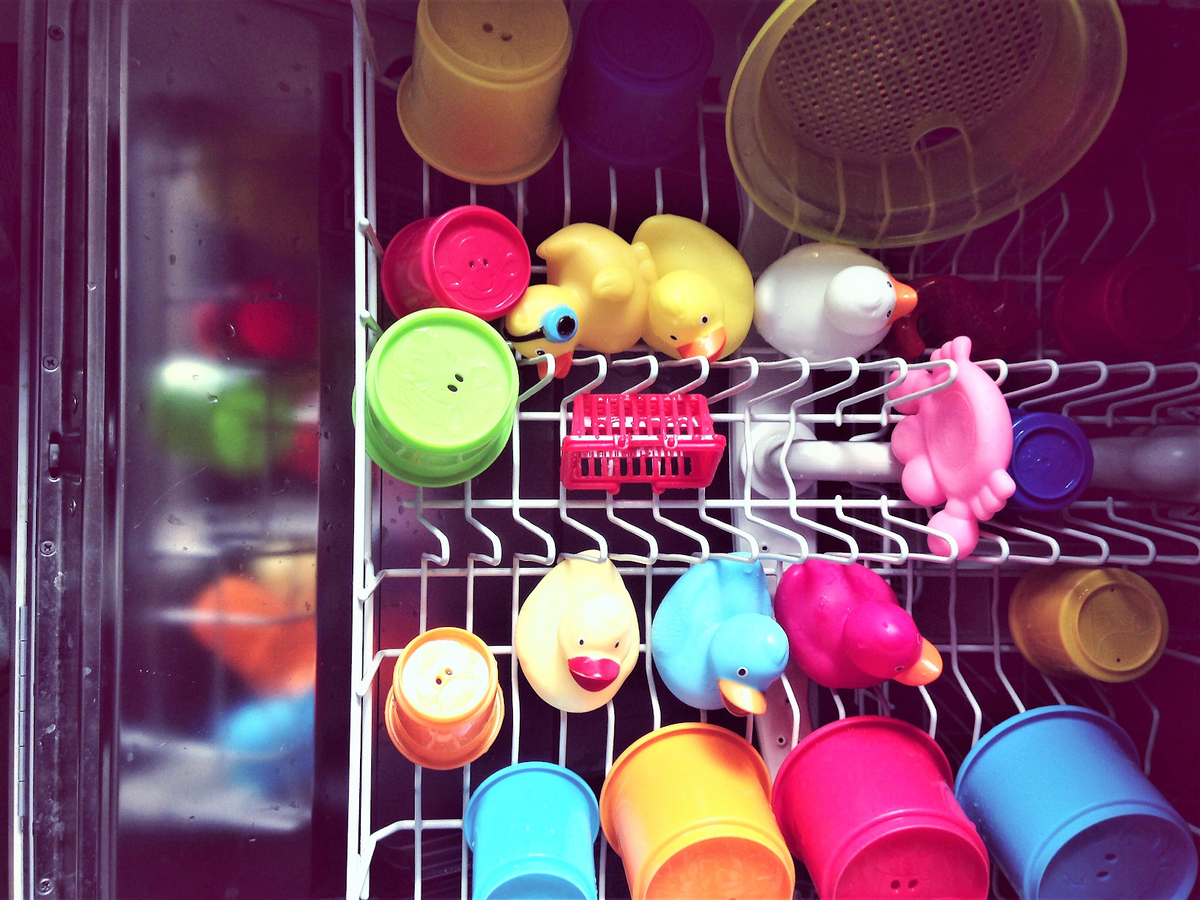 Спорим, вы не знали: 26 вещей, которые можно мыть в посудомоечной машине