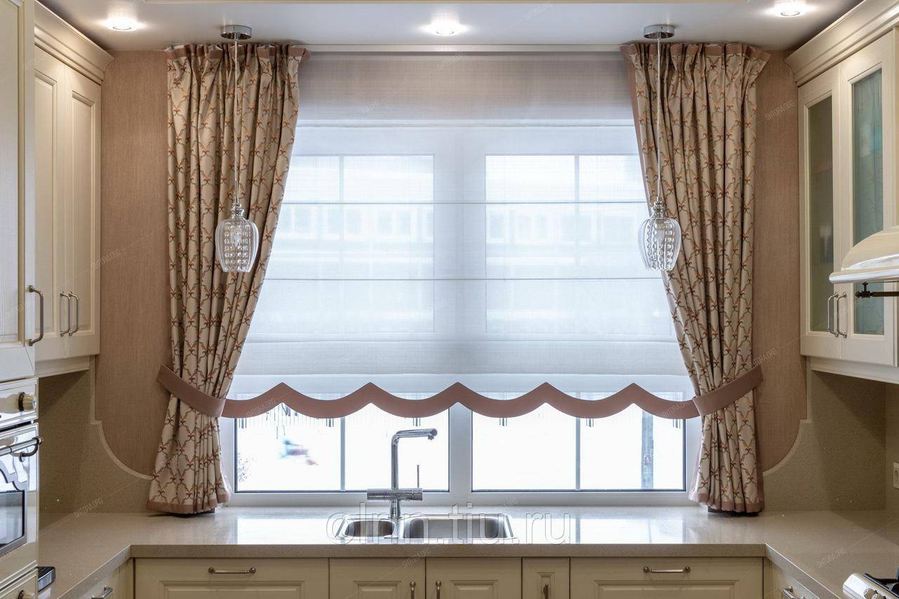 Римские шторы на кухне: модный вариант для украшения окна (+56 фото)