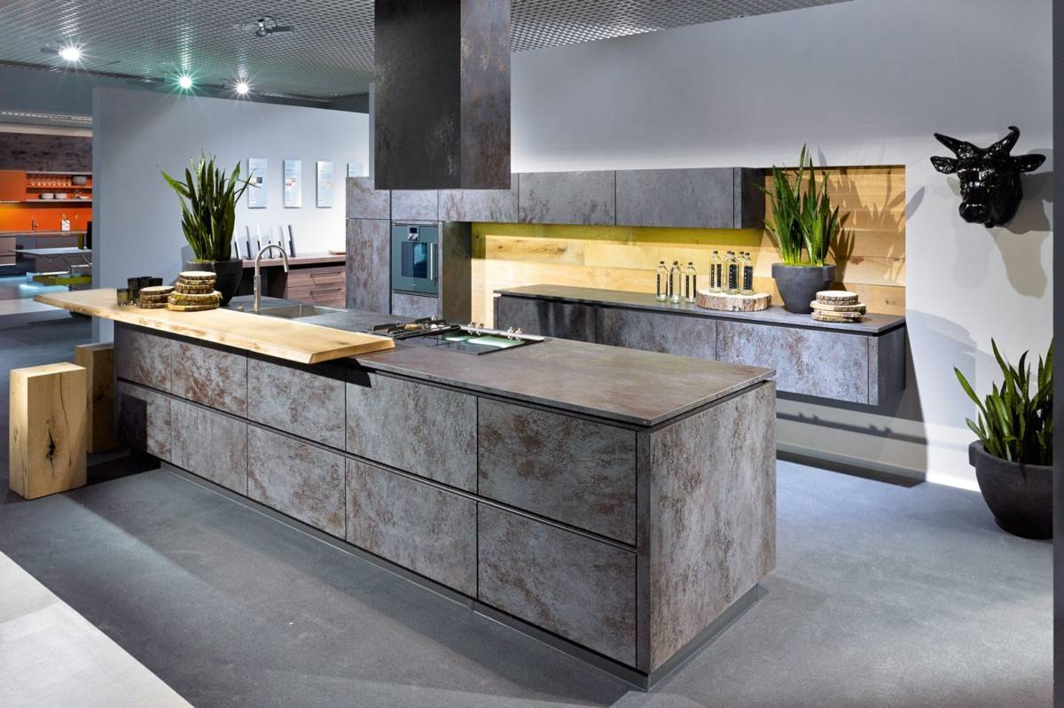 Монолитная кухня из бетона – новое веяние в дизайне интерьеров