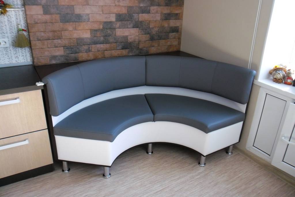 Угловые диваны для кухни: со спальным местом, советы при выборе, фото