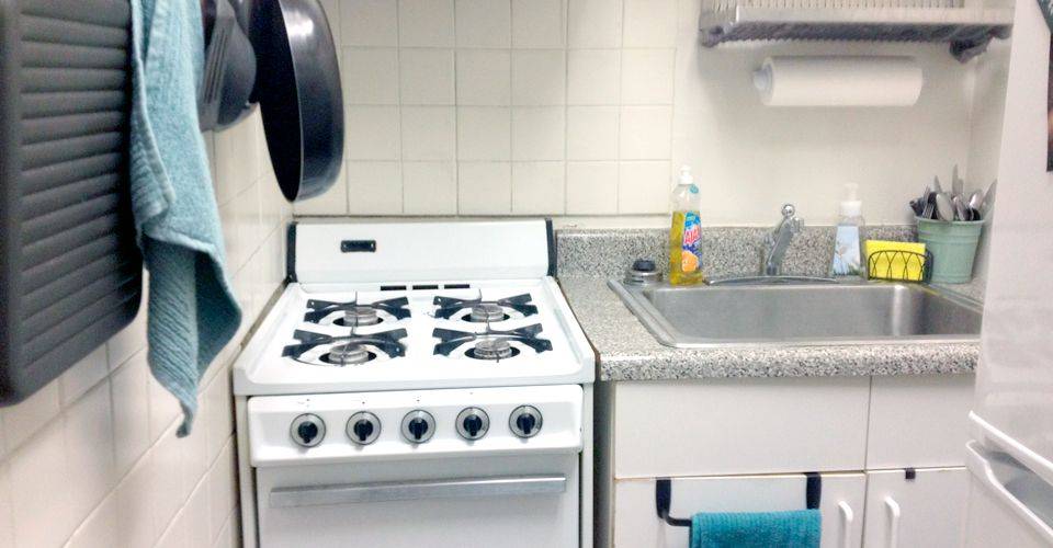 Удобно ли будет расположить на кухне мойку рядом с плитой?