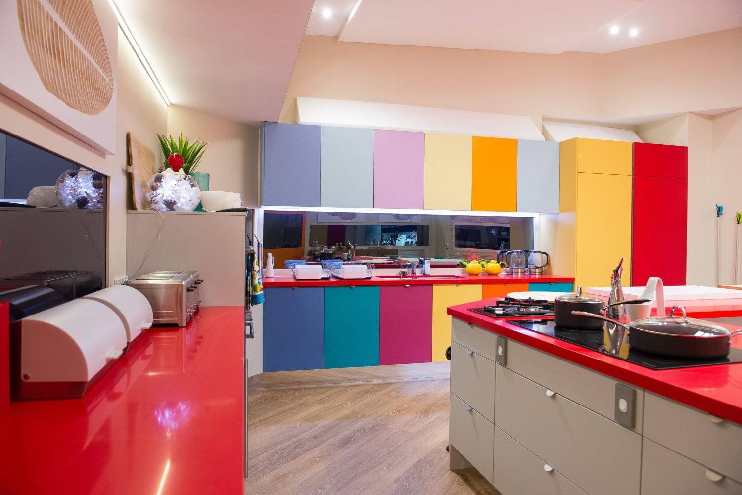 Светлые кухни: 150 фото идей дизайна и красивых примеров оформления кухни в светлых цветах, и оттенках