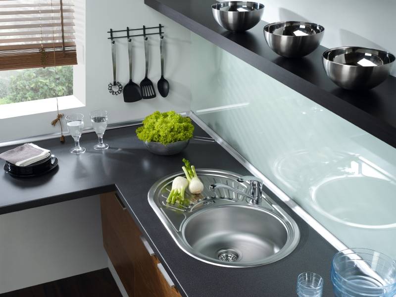 Мойка для кухни: выбираем размеры и материал из нержавеющей стали или искусственного камня