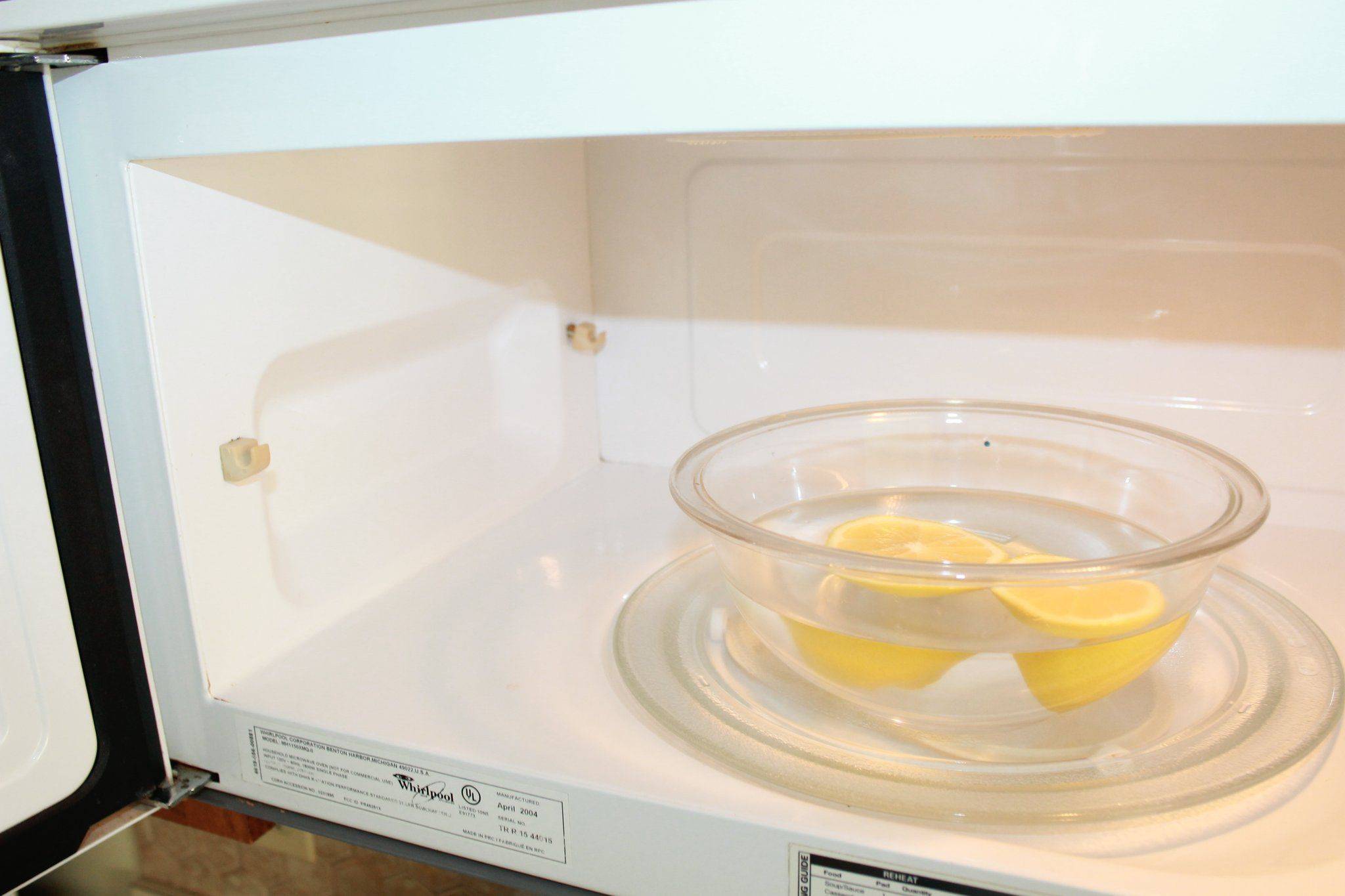 Как отмыть микроволновку: чистка микроволновой печи в домашних условиях
