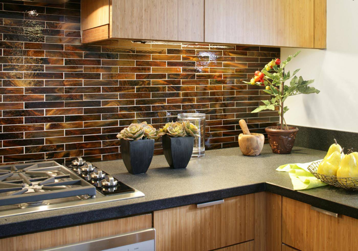 Чем отделать стены на кухне: отделка какими материалами лучше?