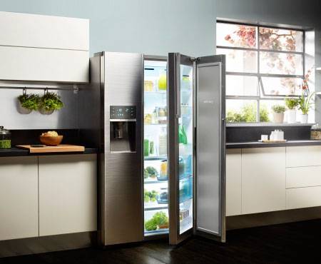 Холодильный шкаф со стеклянной дверью, характеристики моделей