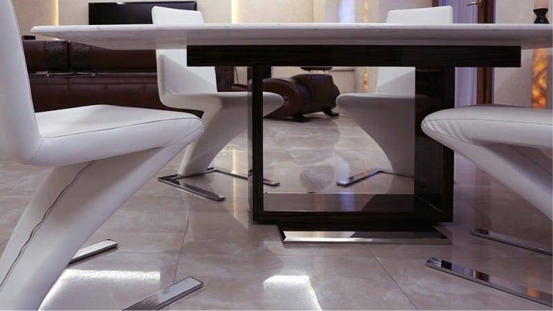 Кухонные столы со стеклом: матовый, раздвижной, зеркальный, описание