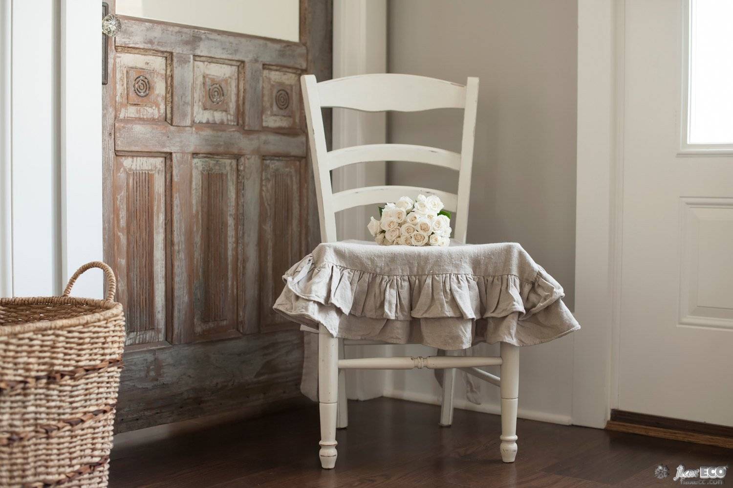 Кресла на кухне в стиле прованс: утонченность моделей в деревенской романтике