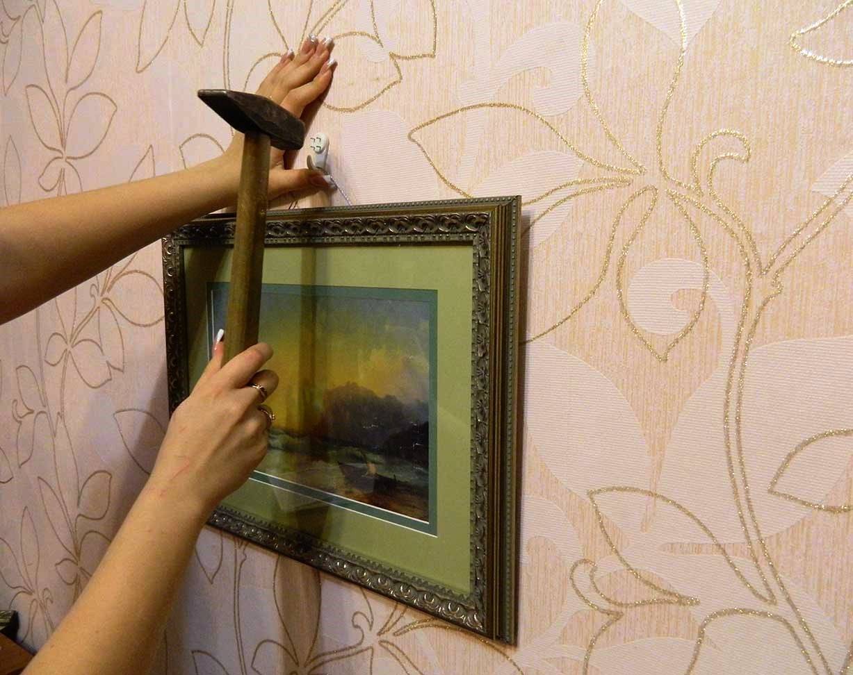 Как правильно повесить картину на стену, на обои, на гвоздь, на бетонную стену - повесить модульную картину дома