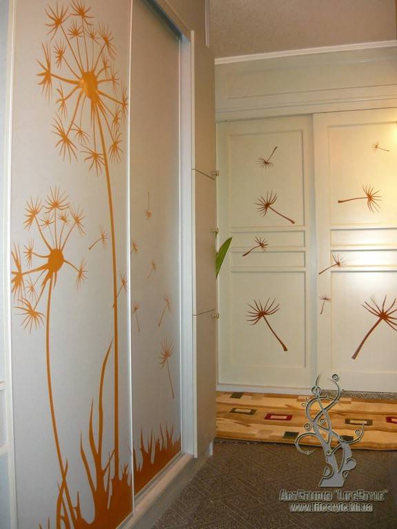 Обои для прихожей: 80 фото и красивых решений
