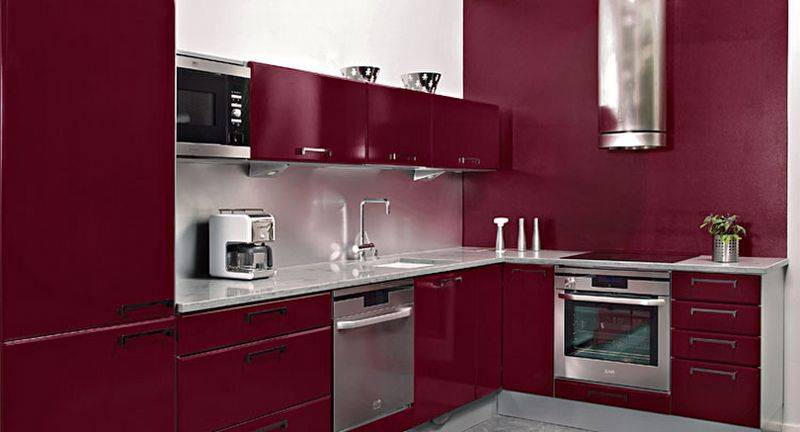 Кухня бордового цвета — положительные и отрицательные стороны бордового дизайна в кухне (60 фото)