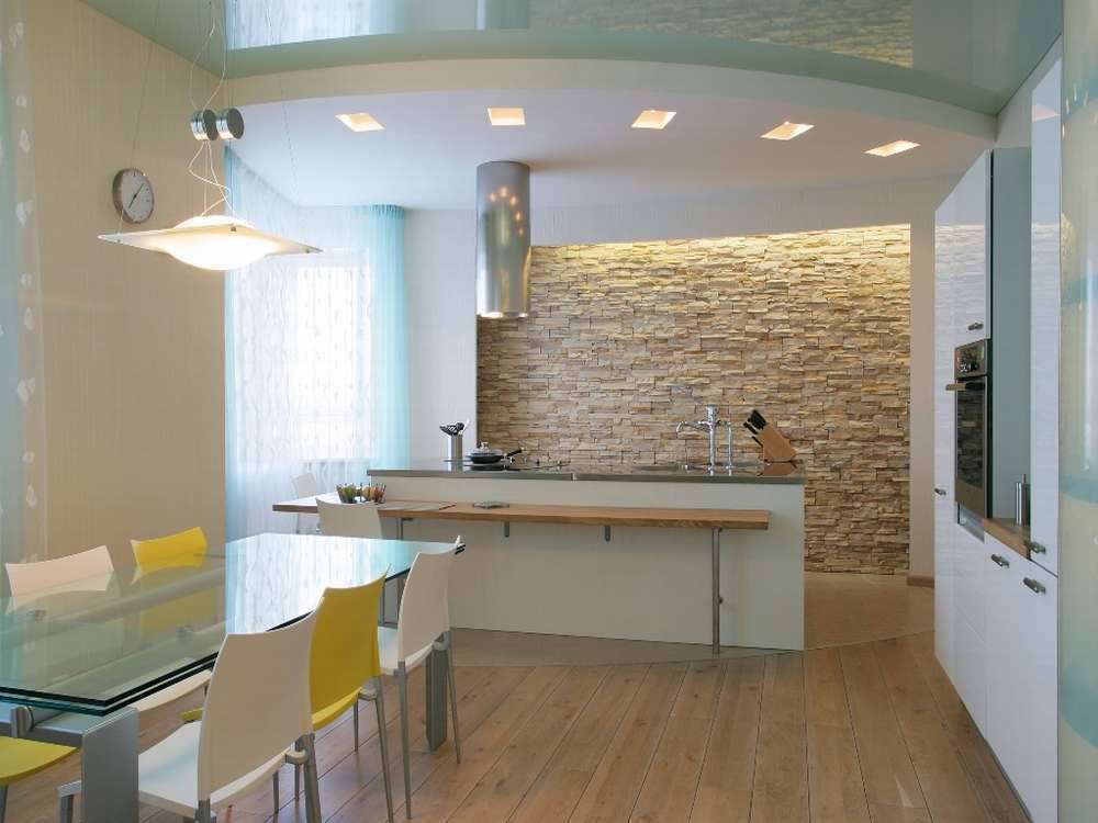 Потолок на кухне из гипсокартона - стоит ли делать?