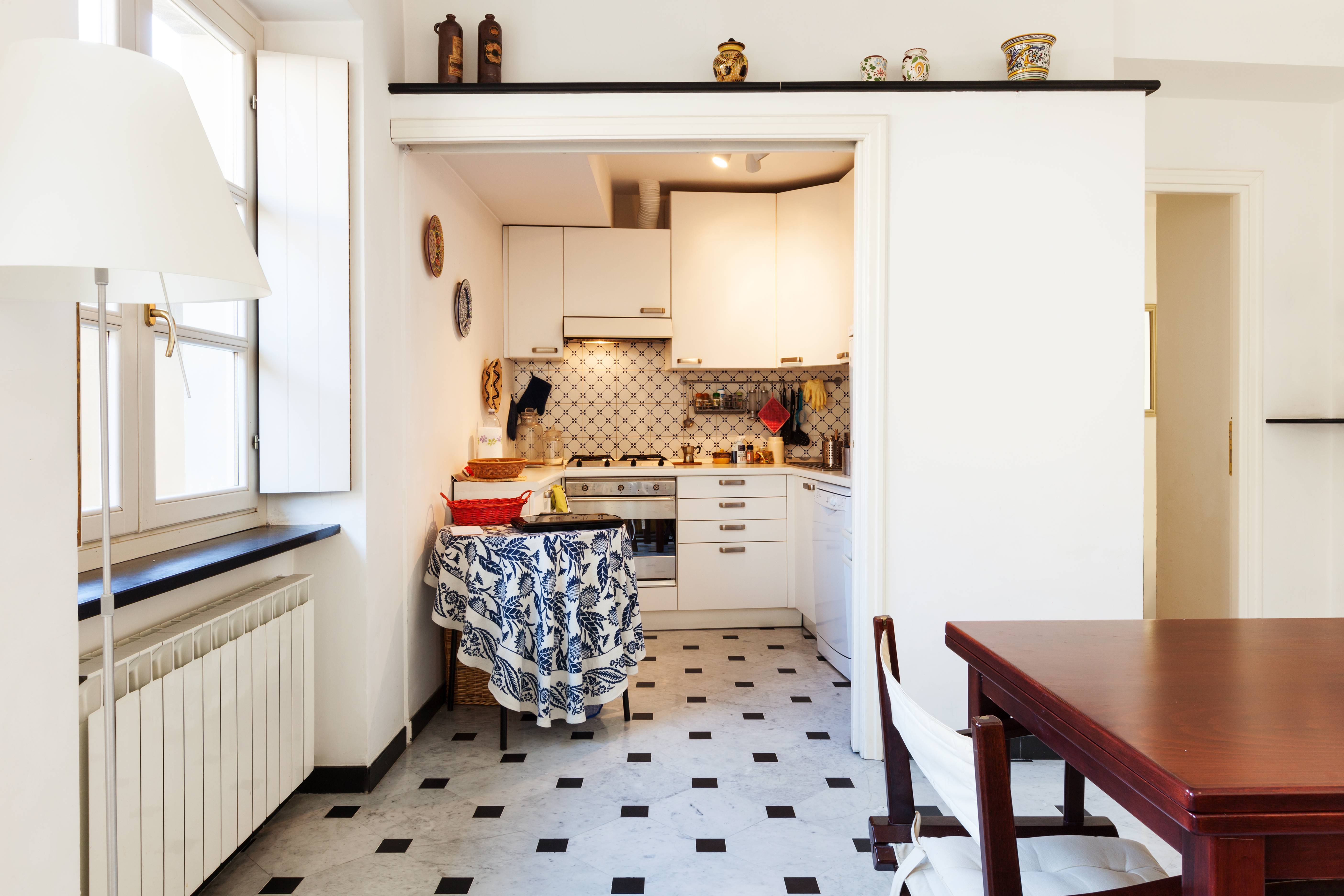 Мало места на кухне – как решить эту проблему