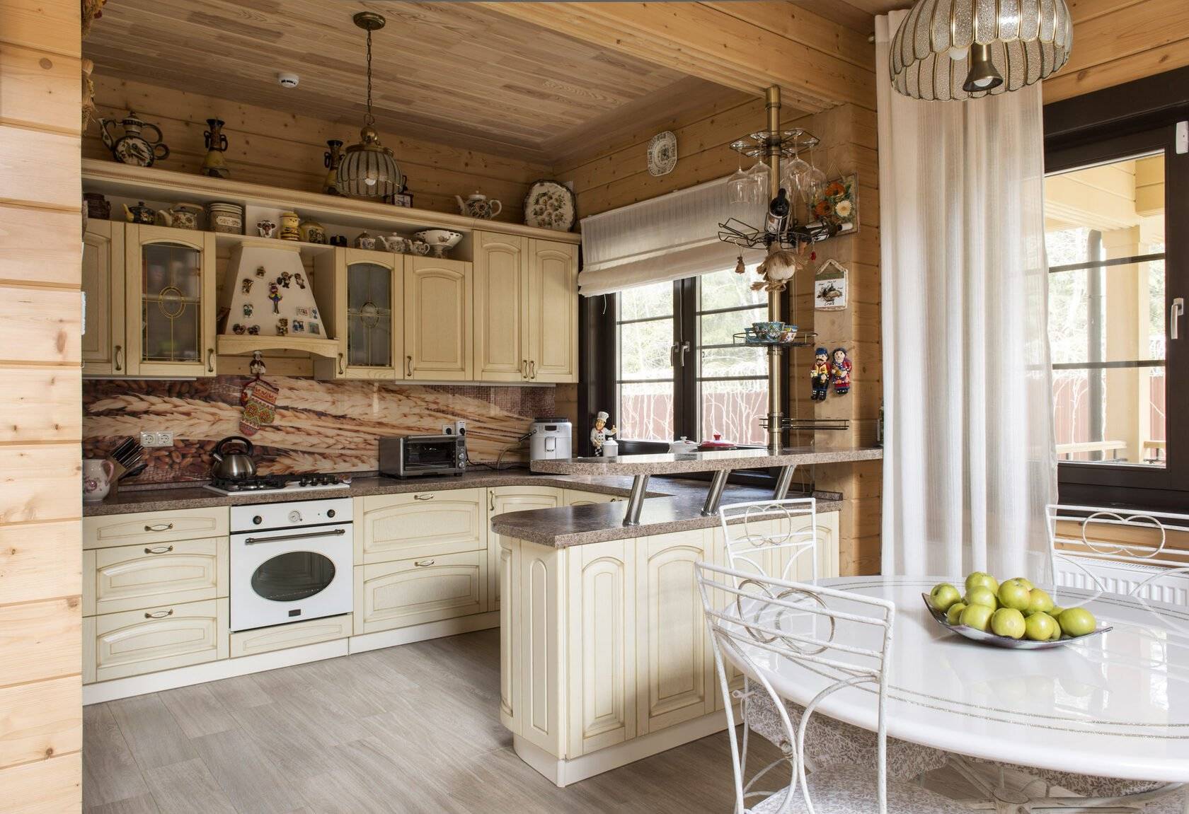 Кухня в деревянном доме: фото, дизайн интерьера, лучшие идеи отделки