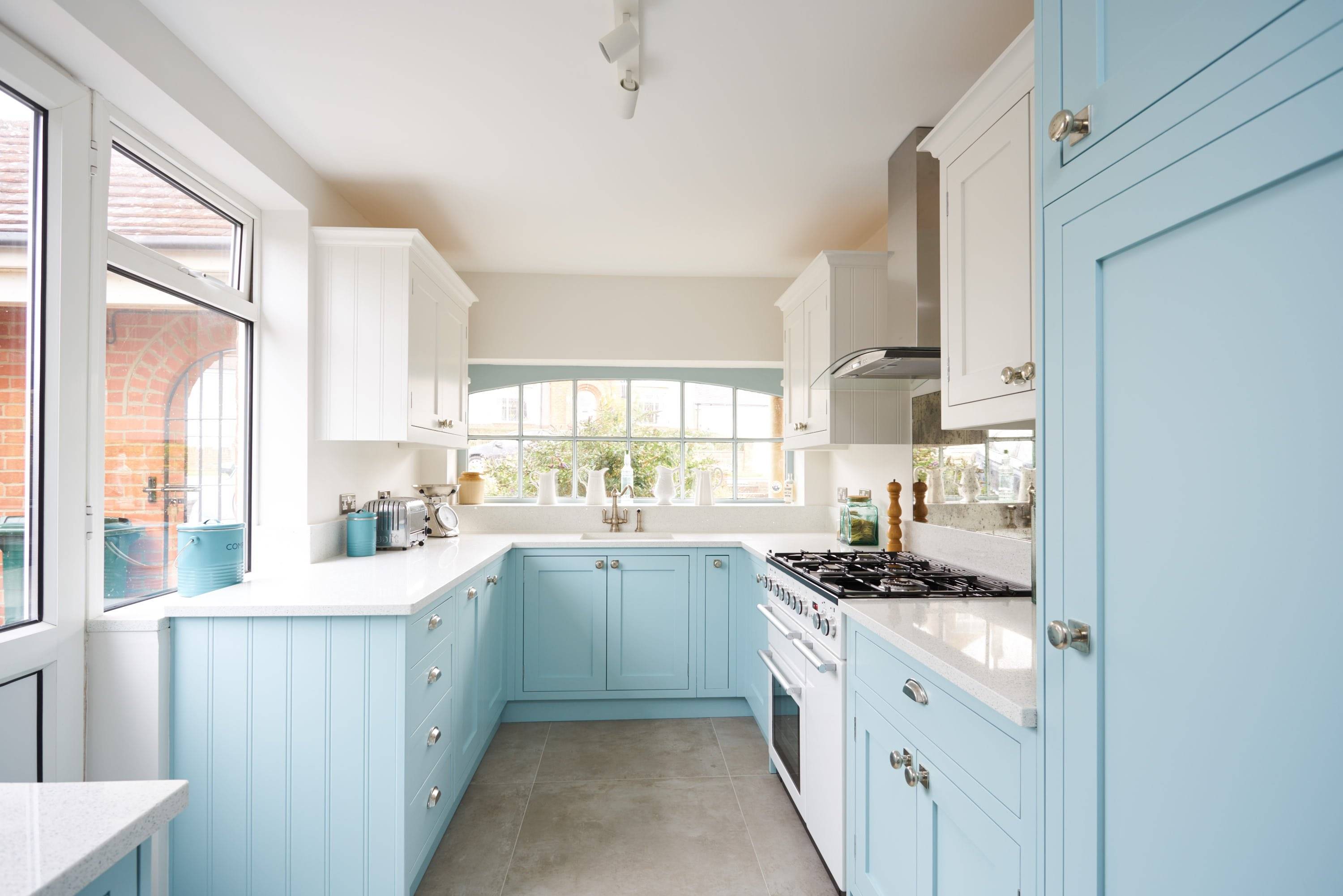 Синяя кухня. 30 современных идей для идеального интерьера. фото.