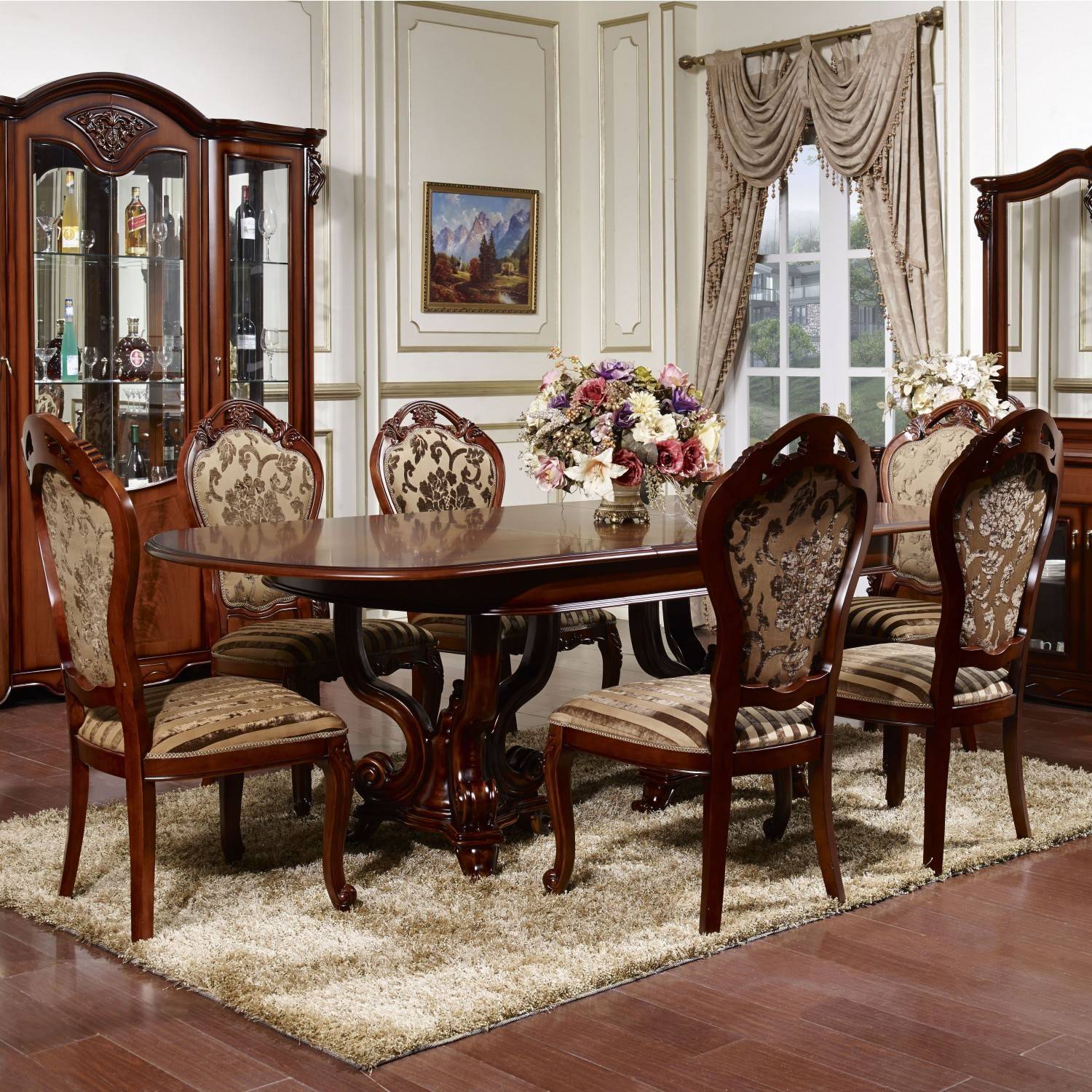 Столы для гостиной фото и цены. Столовая мебель классика беж Роял Китай.