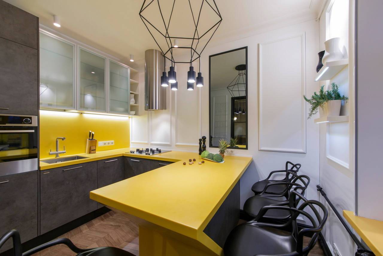 Квартирный ремонт кухня. Желтая кухня в интерьере. Кухня с желтыми акцентами. Дизайнерские решения для кухни. Серо желтая кухня.
