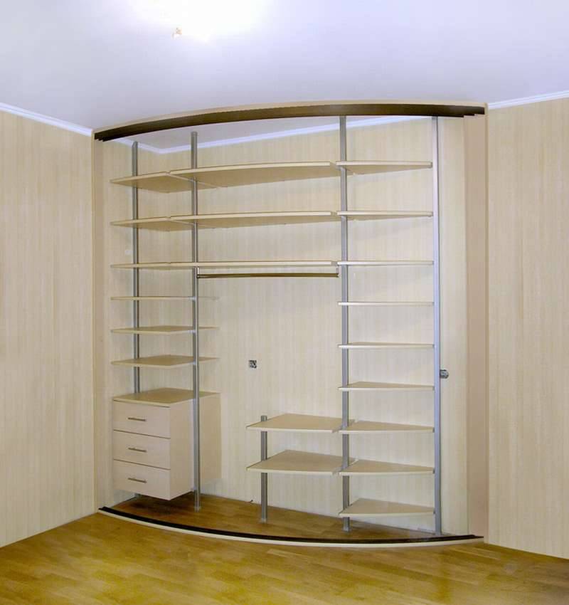 Какое бывает внутреннее наполнение шкафа-купе в спальне?