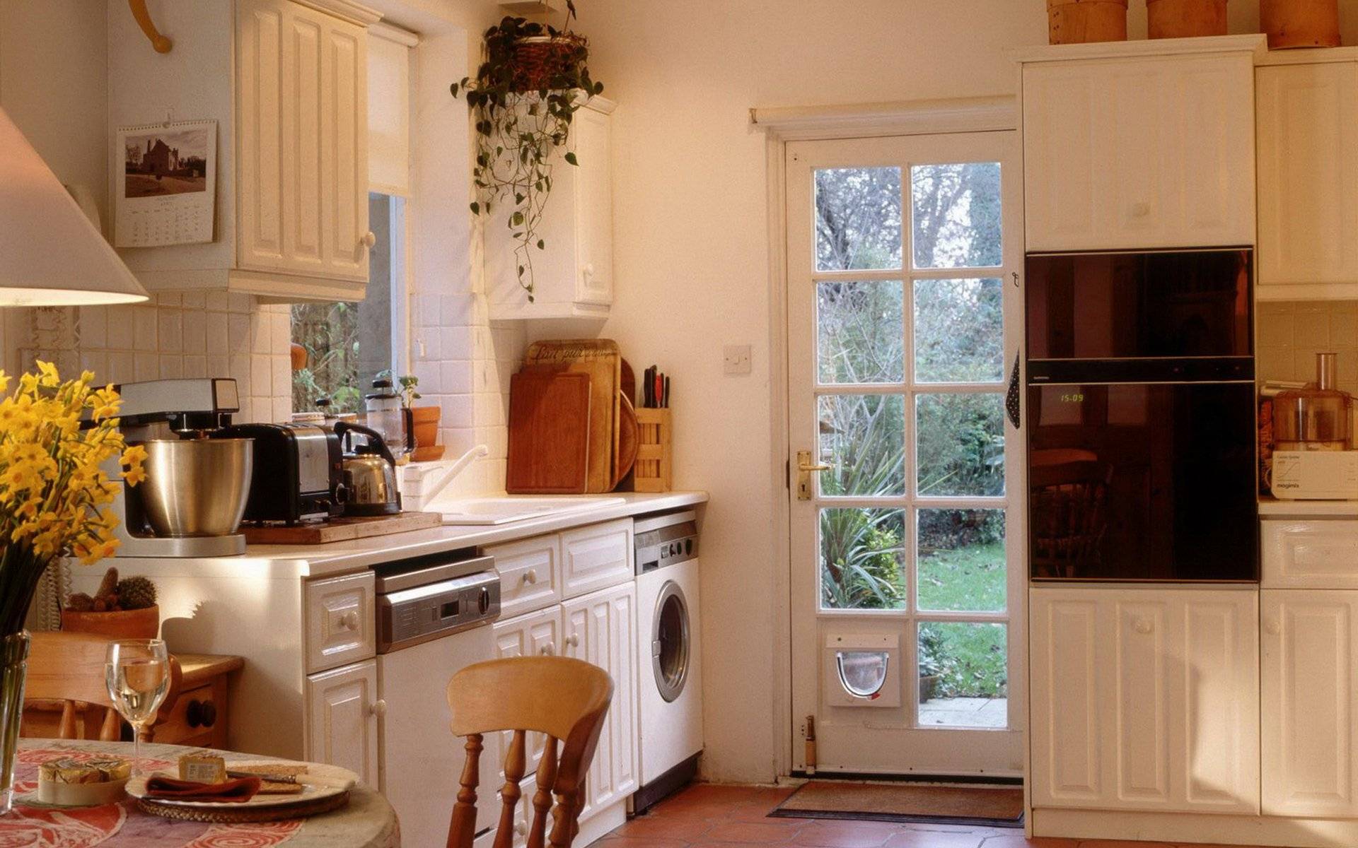 дизайн окна маленькой кухни фото