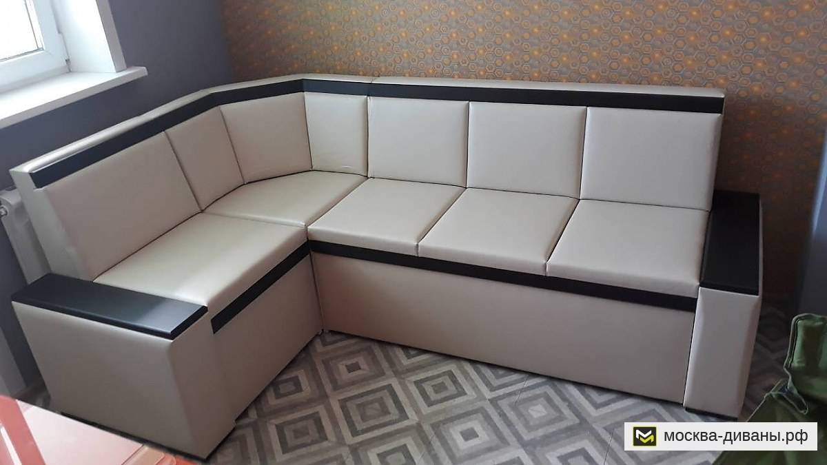 Угловой диван на кухню - 89 фото вариантов размещения и установки
