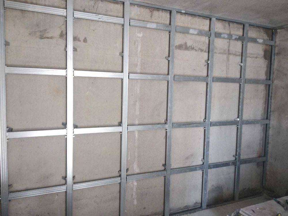 Монтаж каркаса под гипсокартон для потолка и стен