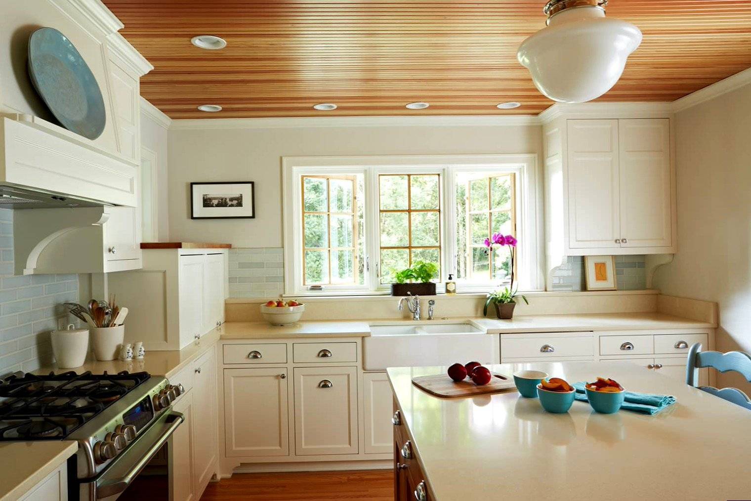 Кухня с низкими потолками – 15 хитростей дизайна и 30 фото - lineyka