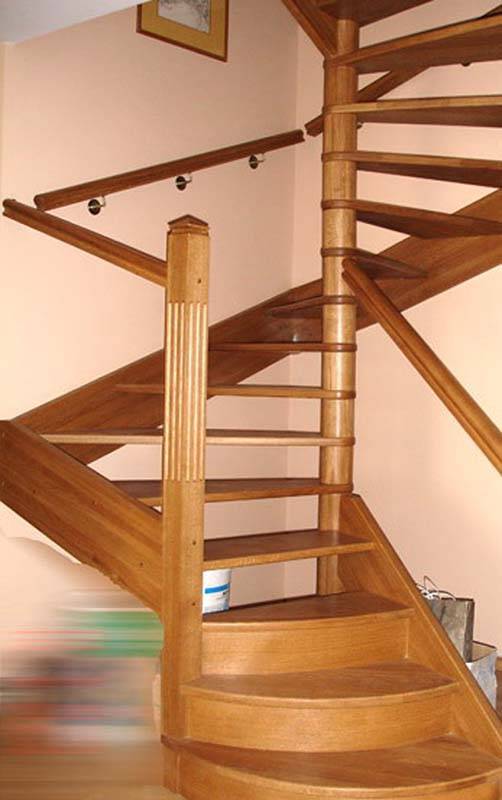 Недорогие лестницы из дерева для дома