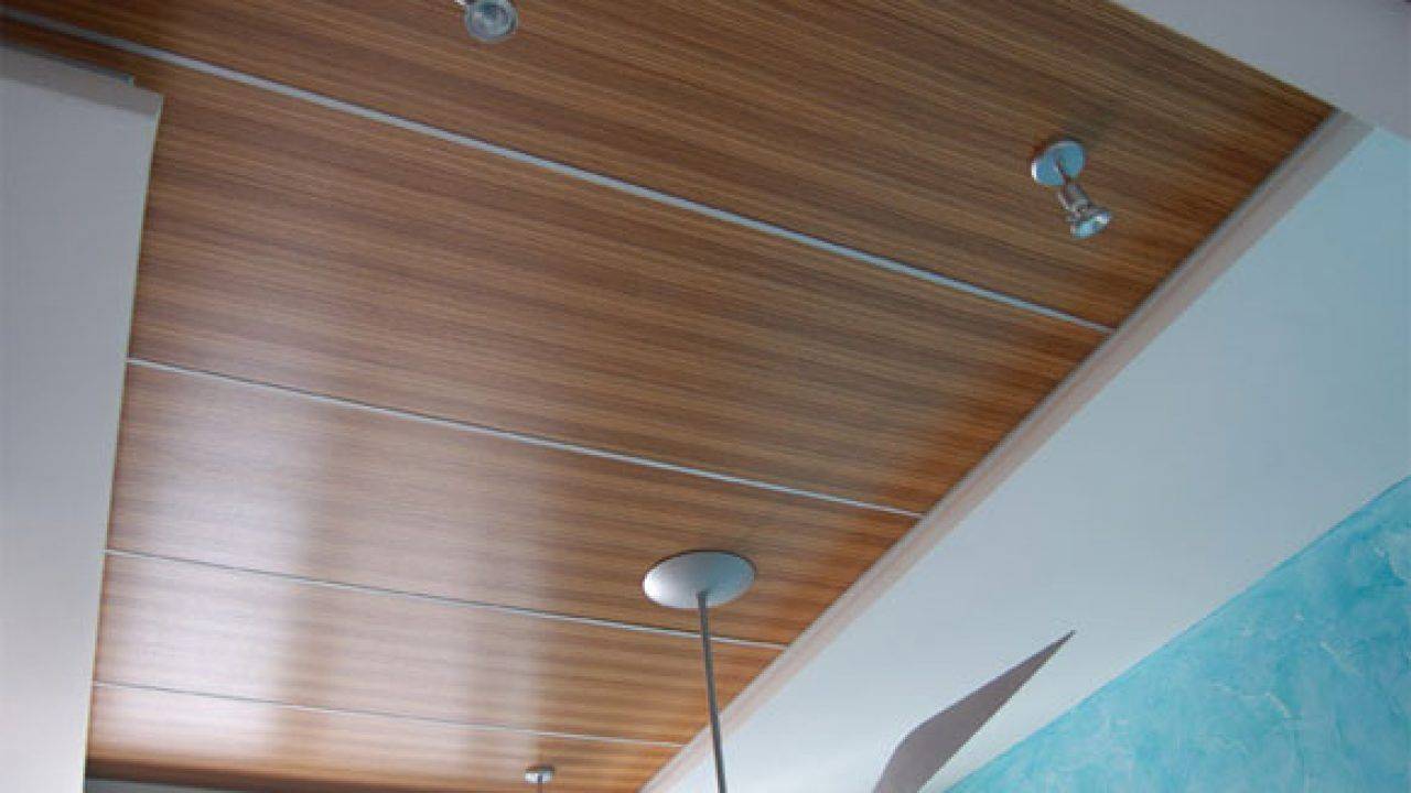 Ремонт потолка на кухне пластиковыми панелями – инструкции и советы