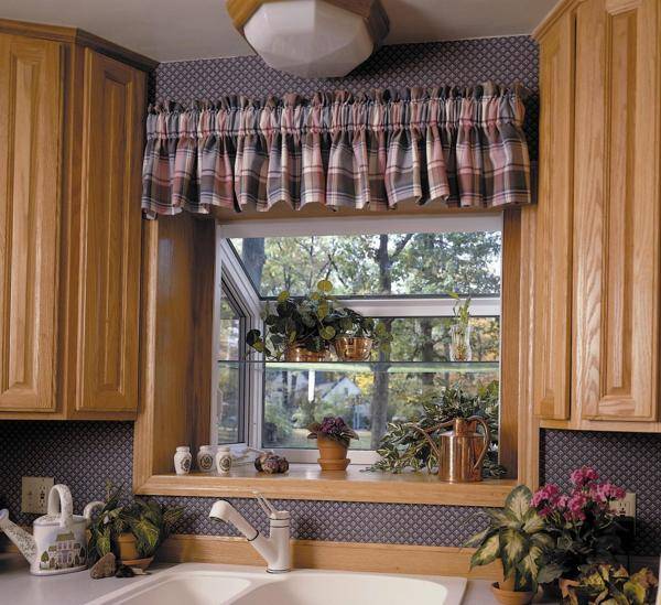 Современный декор кухонного окна- тонкости
