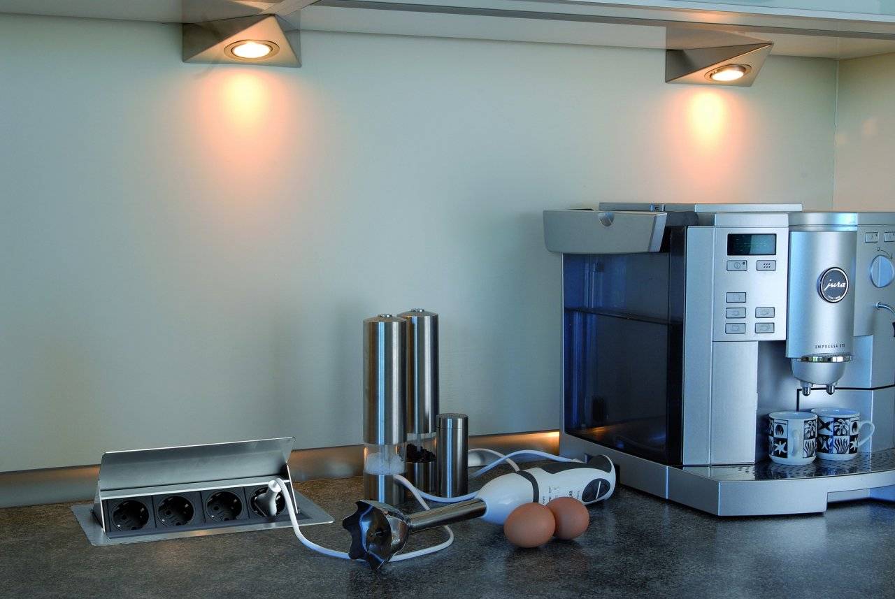 Выдвижные розетки для кухни — удобный и функциональный интерьер +78 фото