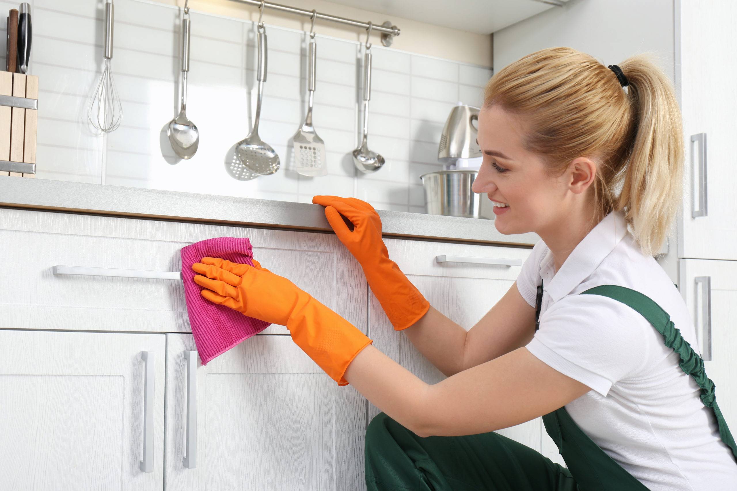 7 правил проведения генеральной уборки на кухне