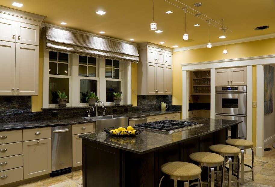 Идеальное освещение на кухне: советы и идеи для красивого и удобного интерьера