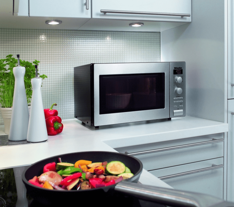 Как выбрать микроволновую печь для дома: 7 советов профессионалов
