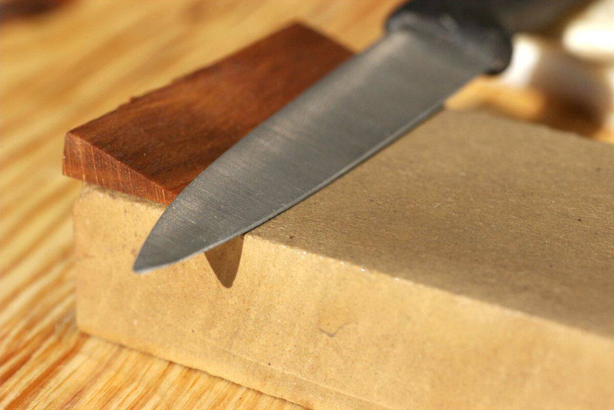 Заточка охотничьих ножей в домашних условиях: угол, приспособления и техника